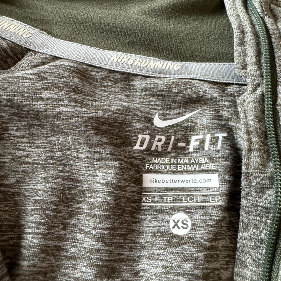 Nike 1/4 zip - Picture 2 of 3